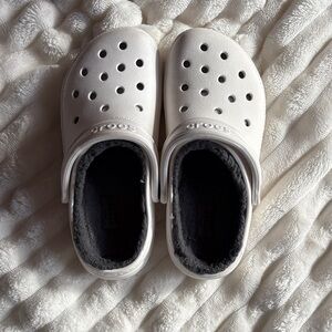 Women’s White Fleece-Lined Clog Shoes